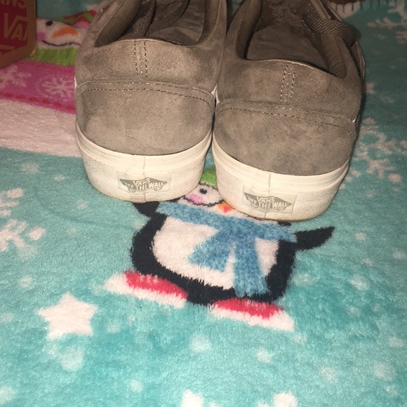 Vans - Picture 4 of 5